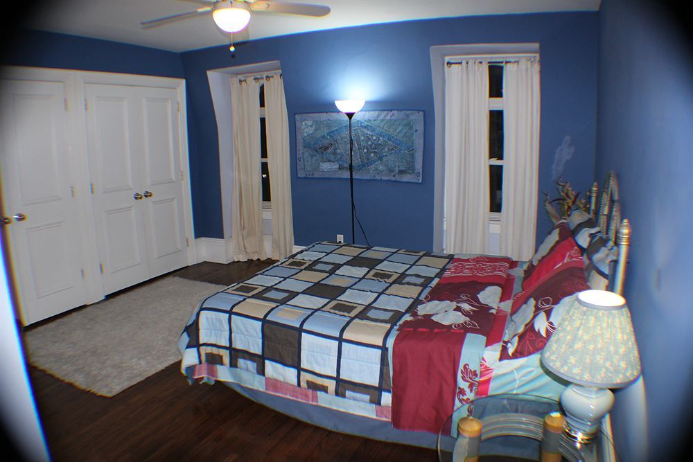 Comfy Guesthouse & Suite トロント エクステリア 写真