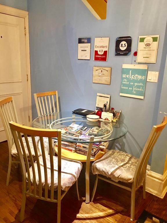 Comfy Guesthouse & Suite トロント エクステリア 写真