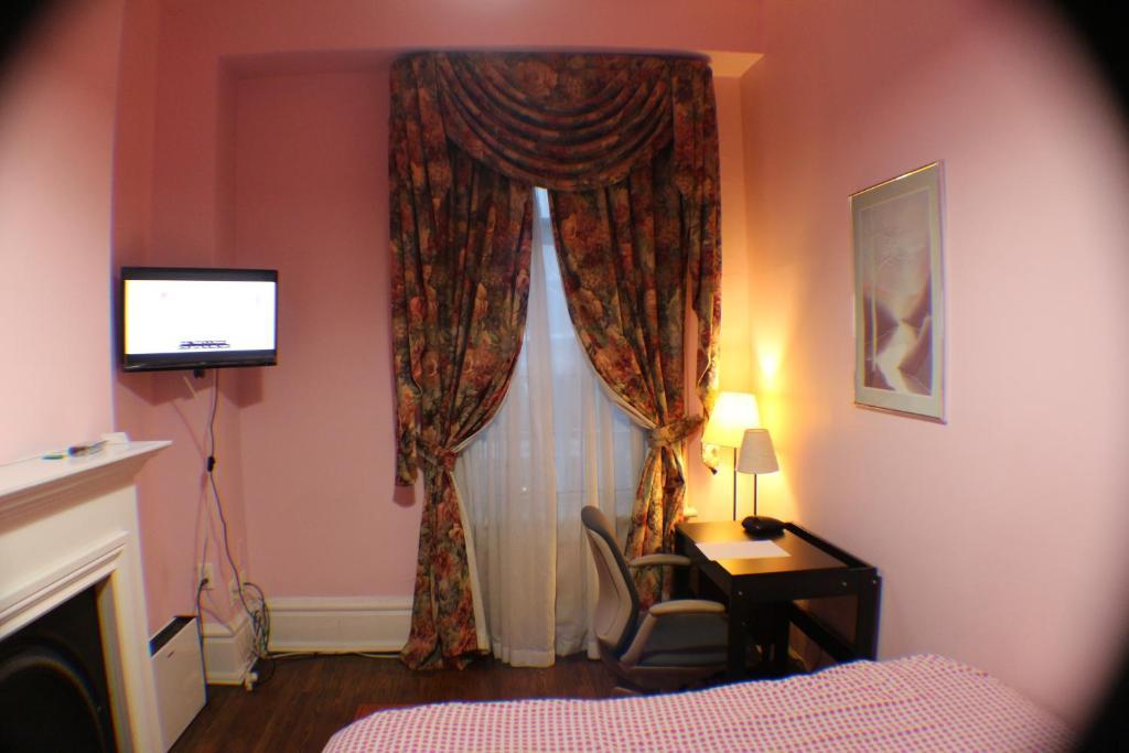 Comfy Guesthouse & Suite トロント 部屋 写真