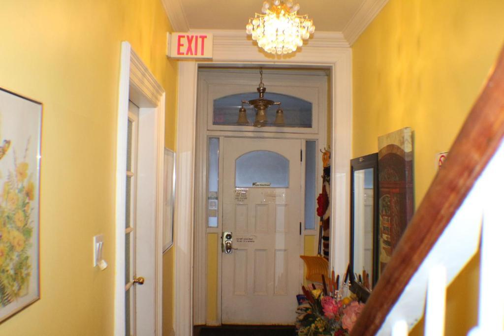Comfy Guesthouse & Suite トロント 部屋 写真