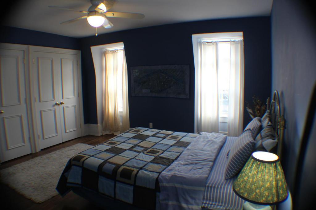 Comfy Guesthouse & Suite トロント エクステリア 写真