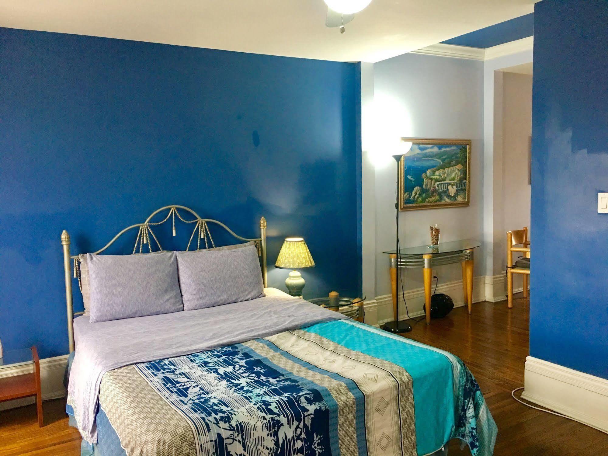 Comfy Guesthouse & Suite トロント エクステリア 写真